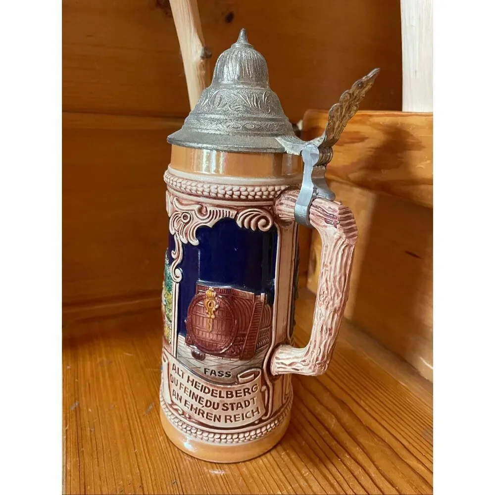 Pre Owned Vintage German Stein.  Henagemall #17. Pewter Lid.